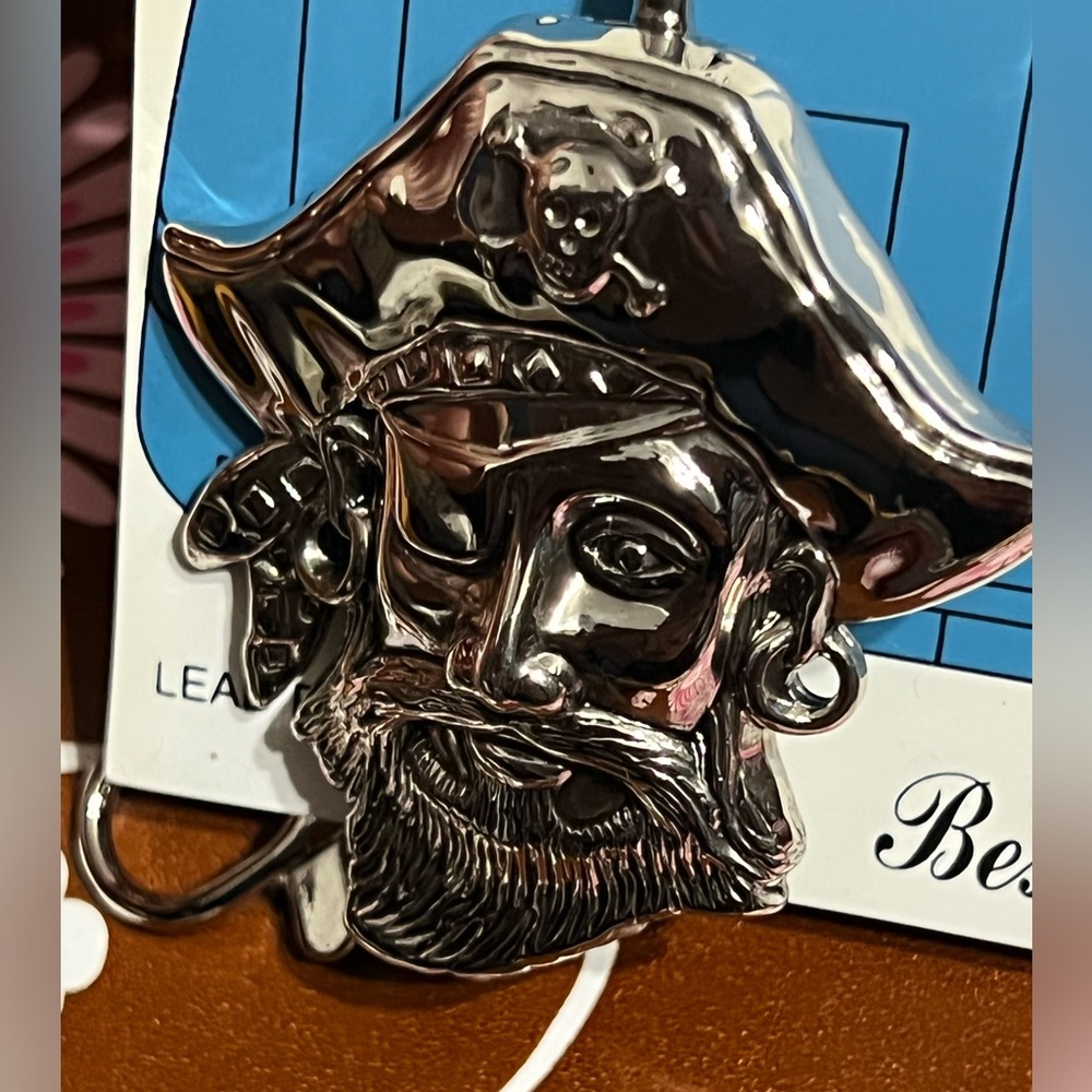 New Silver Tone 2” Pirate w/Eyepatch Purse Key Finder Clip Handbag Keychain